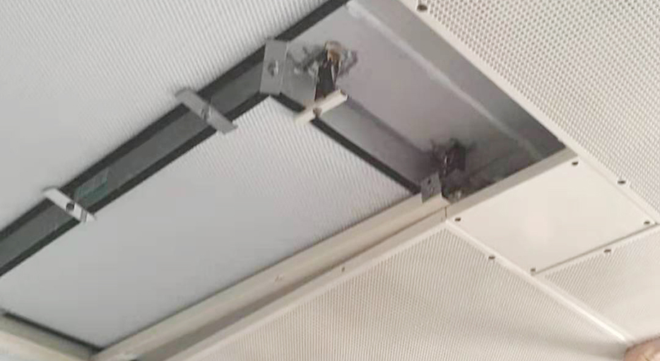 白血病病房空氣防疫(無隔板高效頂端送風(fēng))安裝之中