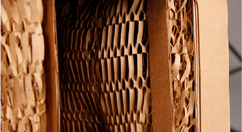 潔斐然油霧紙盒過濾器具有多層不規(guī)則細密風道，有利于油霧粒子的碰撞捕集。