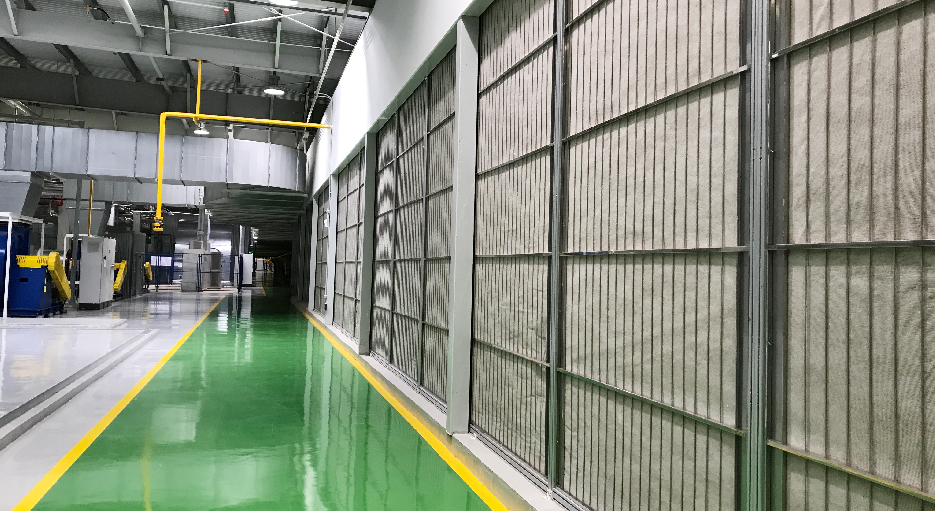 無塵涂裝——卷簾式空氣過濾單元（車間內(nèi)側(cè)）