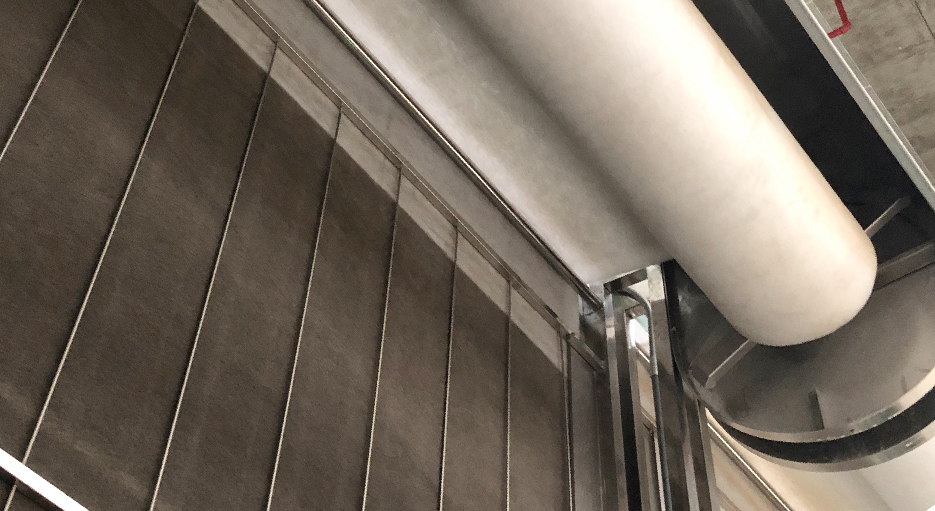 使用中的卷簾過濾器